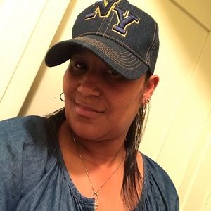 Meet your Posher, Tominko